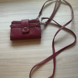 Cross body small wallet maroon color